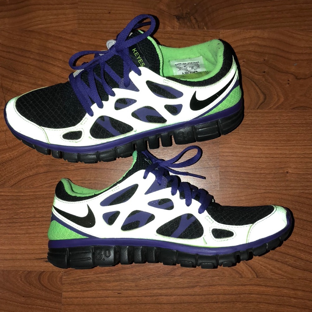 Womens Nike 3M free run sz. 8